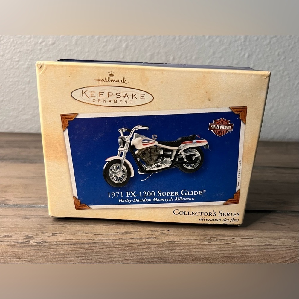 Hallmark NEW 2002 Christmas Ornament 4th Harlie Davidson‎ Milestones series
